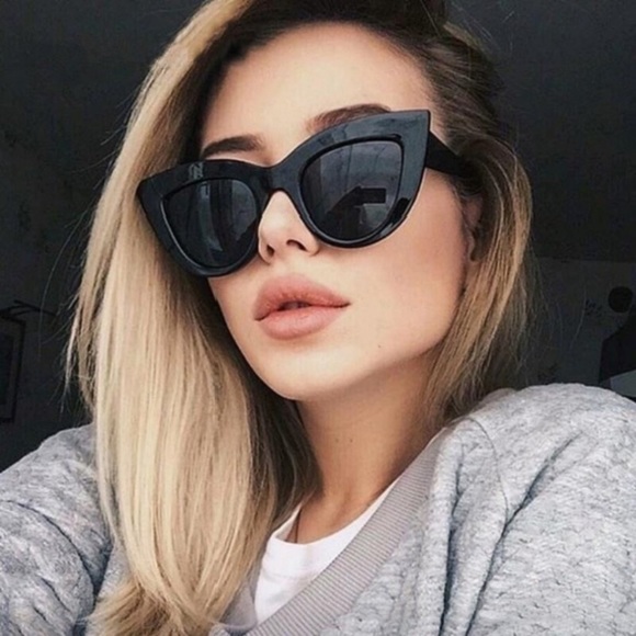 AMY Sunglasses - Picture 2 of 5